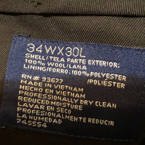 2 piece men’s suit - Picture 5 of 7